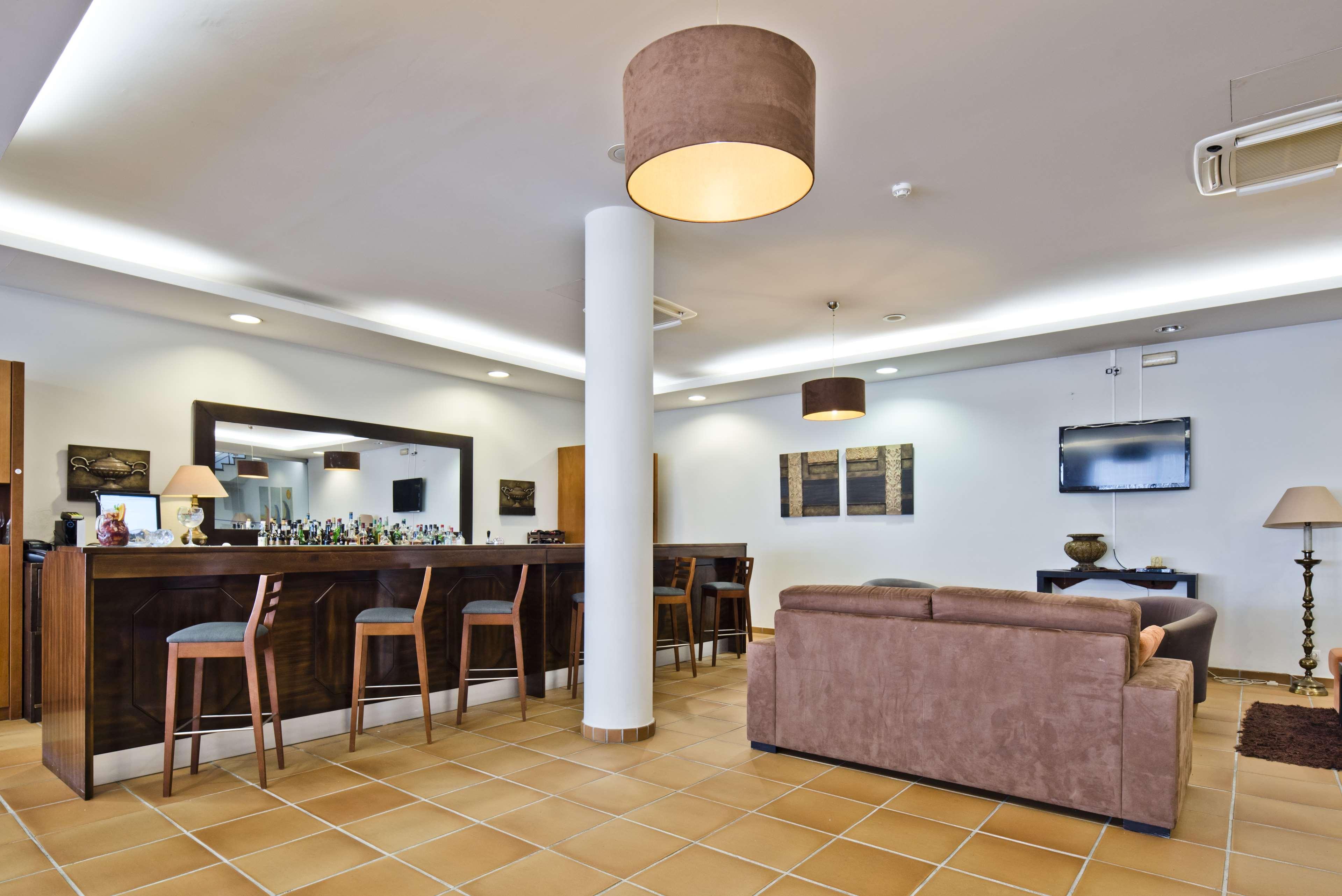 Lam Hotel Estarreja Buitenkant foto